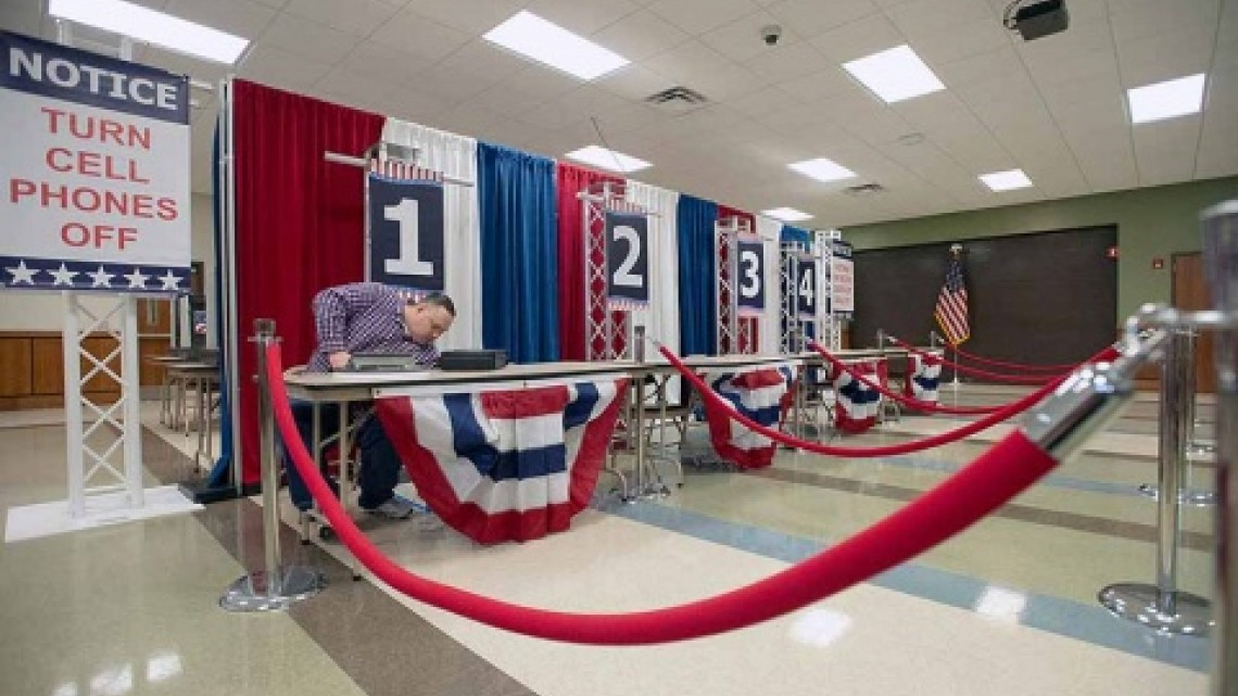 Inician votaciones anticipadas en Texas