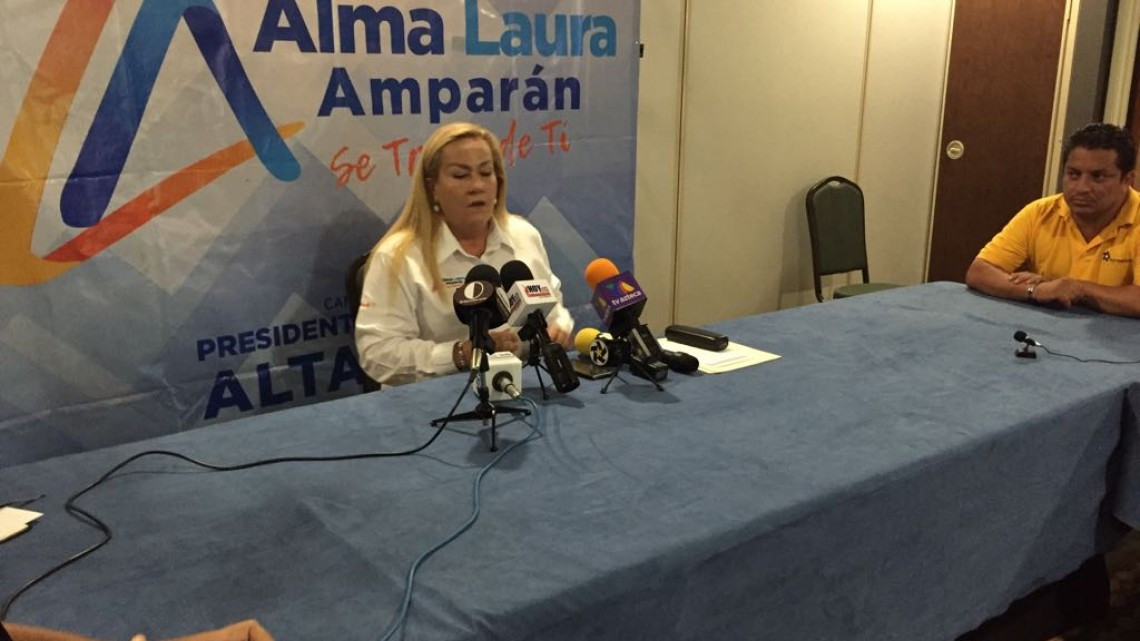 Alma Laura Amparán crece en preferencias