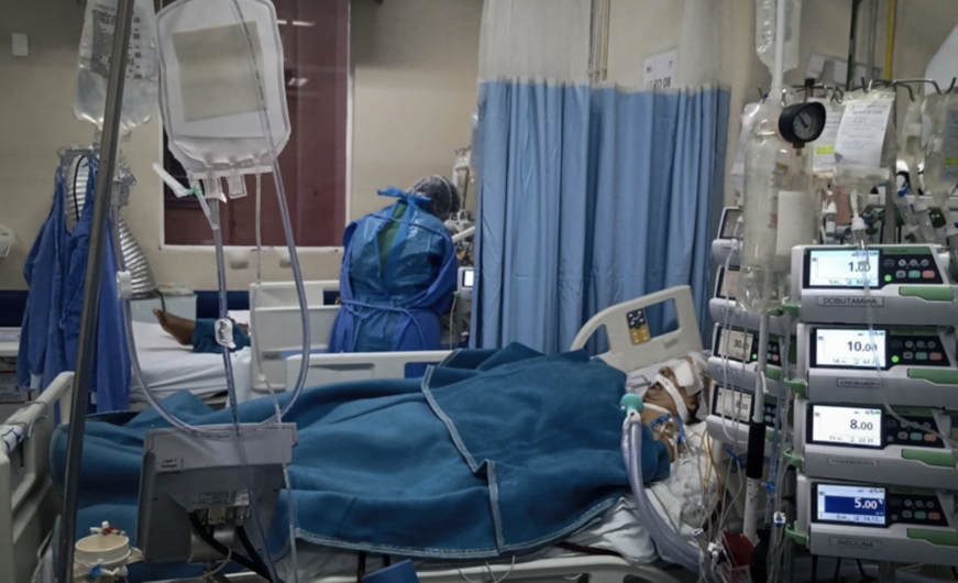 Registra Brasil primera muerte por la variante ómicron