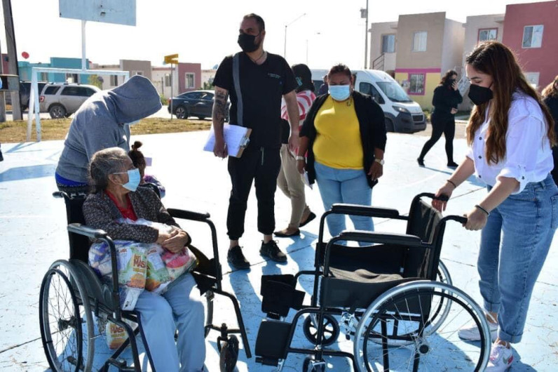 Ayuntamiento beneficia a familias del fraccionamiento Pirámides