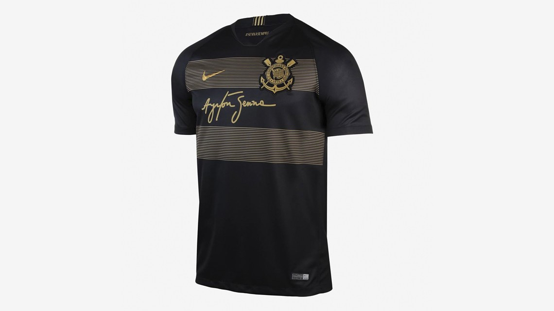 La camiseta del Corinthians en homenaje a Senna