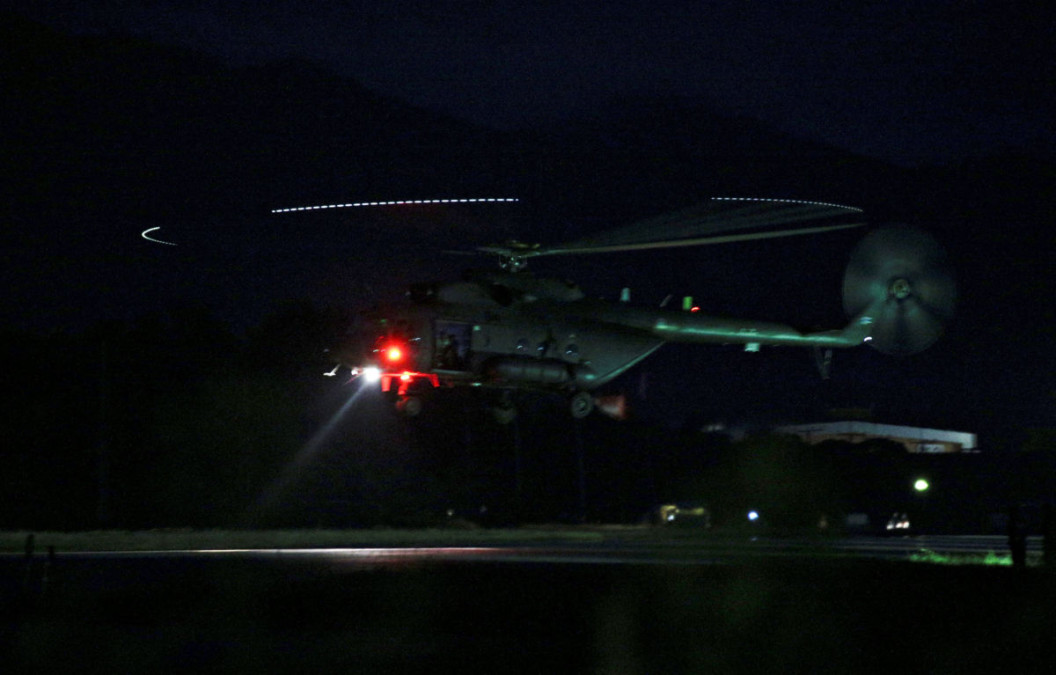 Rescatan 4 niños en cueva de Tailandia