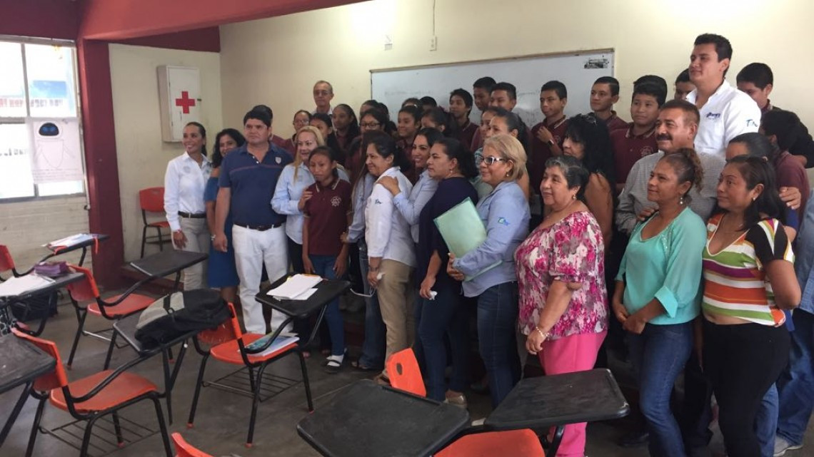 Apoyan el programa escuela de verano.