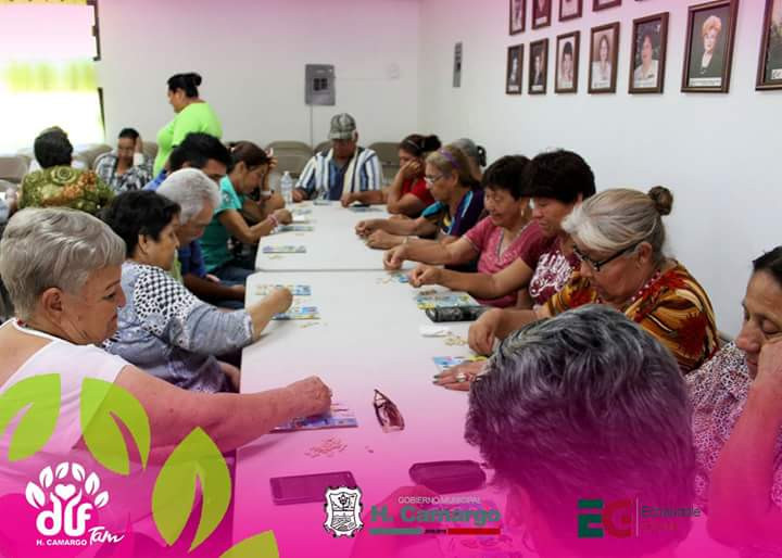 DIF realiza cuarta reunión mensual para adultos mayores