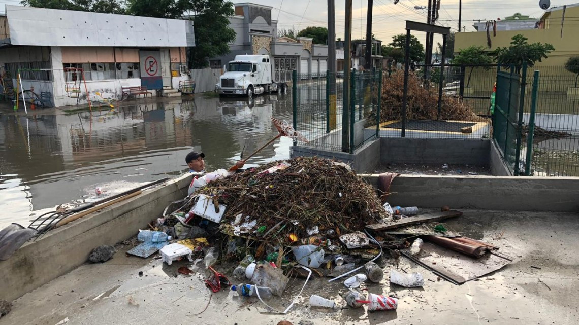Lluvia inunda zonas bajas de Matamoros 
