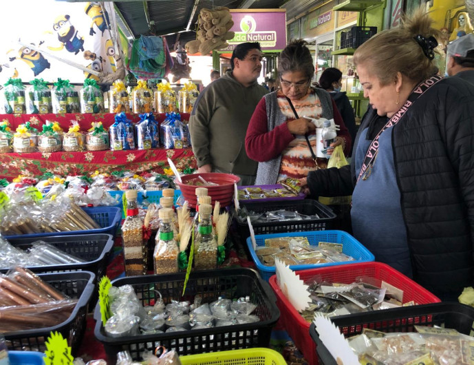 Buscan con rituales trabajo, salud y amor para Año Nuevo