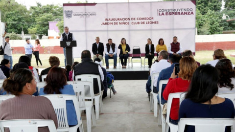 Entrega Adrián Oseguera tercer comedor escolar en Madero