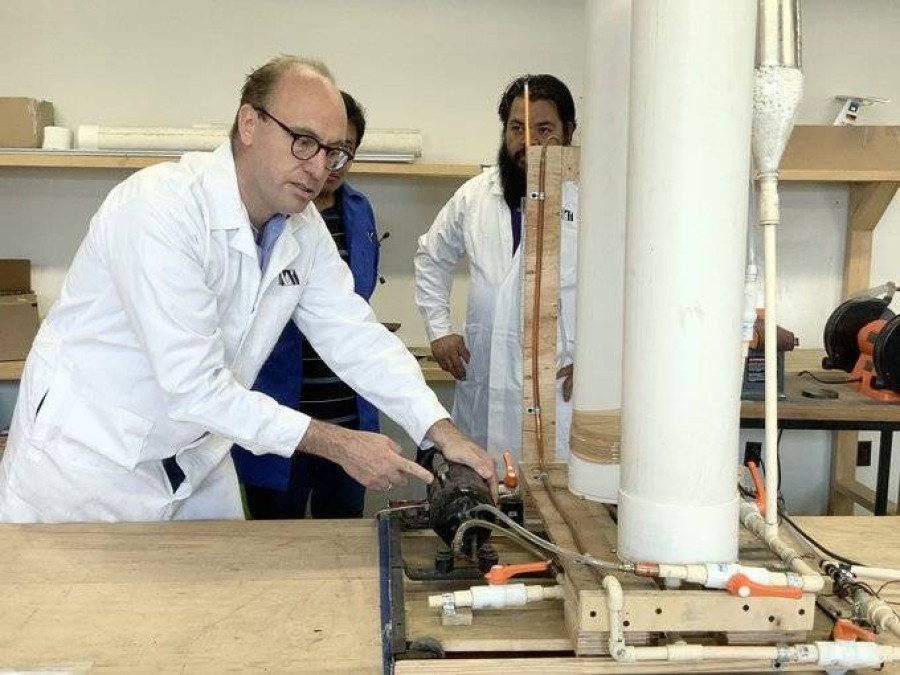 Investigadores de la UAM realizan con éxito maqueta de ventilador con material reciclado 