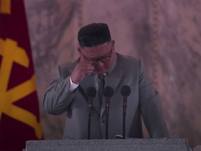 Kim Jong-un pide perdón a norcoreanos, llorando por no mejorar sus vidas