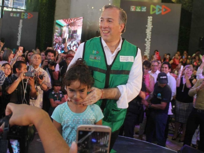 Meade a la defensa de la Reforma Educativa