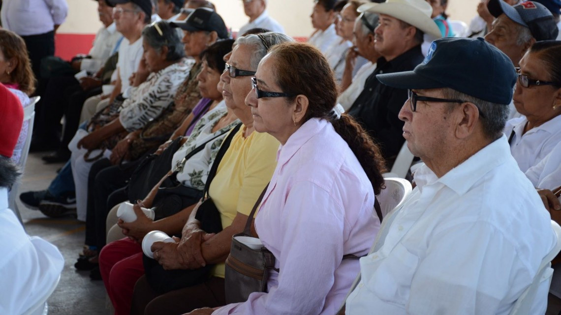 Festeja DIF vida productiva de "Adultos en Acción"