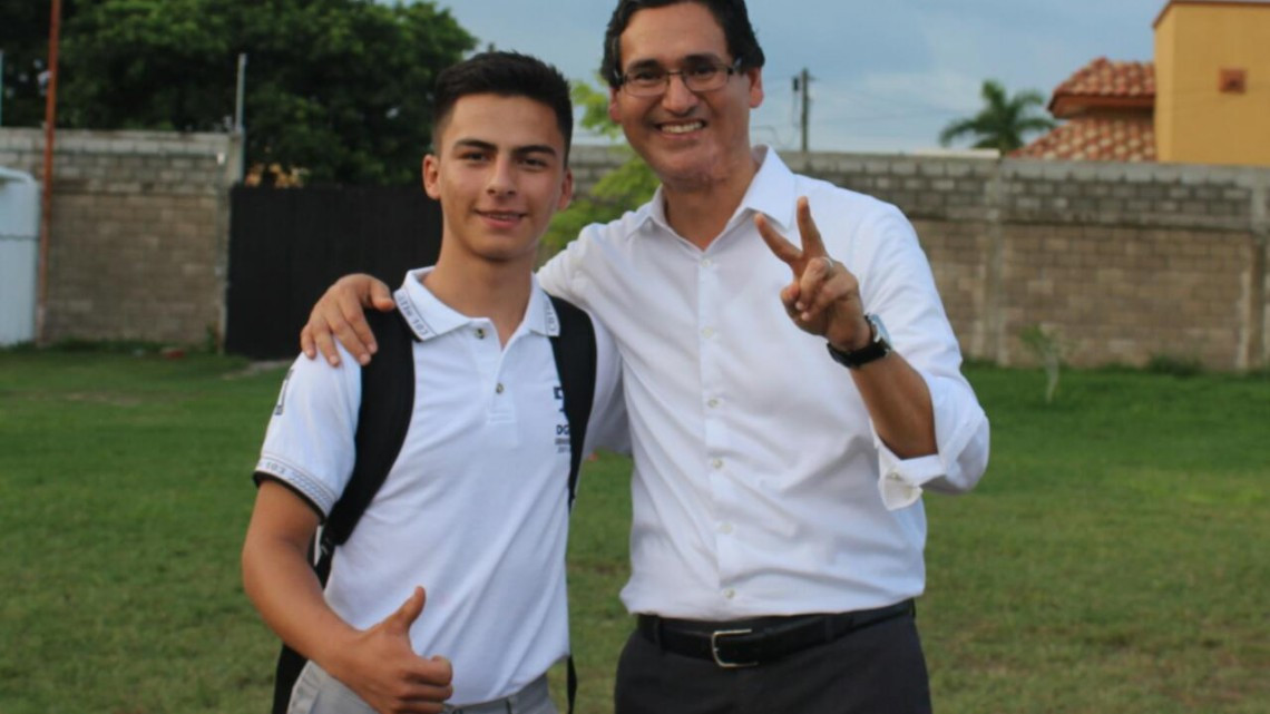 Desde el gobierno federal se respaldará a los jóvenes en sus estudios: Erasmo González