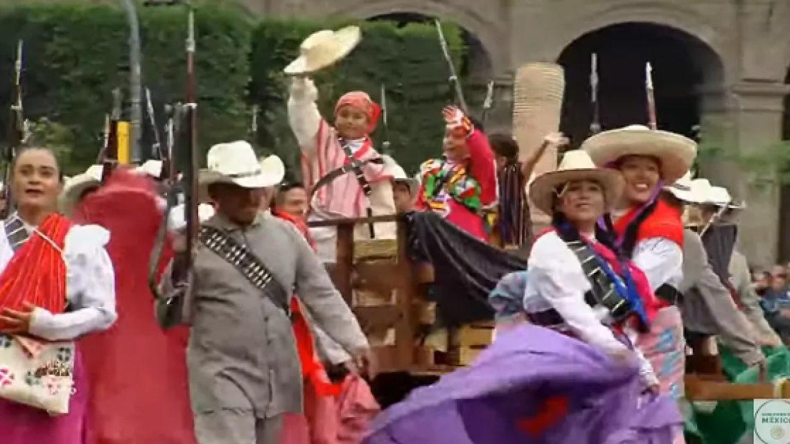 Asi se vive el desfile cívico militar por el 112 aniversario de la Revolución Mexicana 