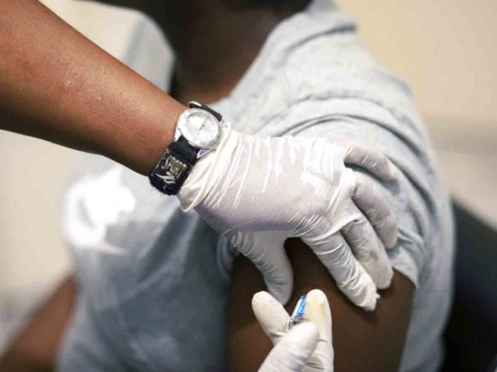 Creación de una vacuna contra COVID-19 es una tarea es extremadamente difícil: científico