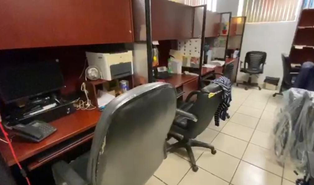 Día sin mujeres deja calles semi vacías 