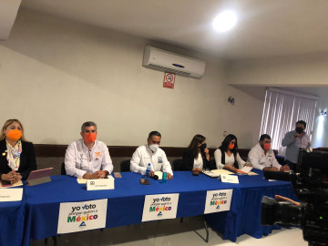 Firman candidatos de MC compromisos con CANACO