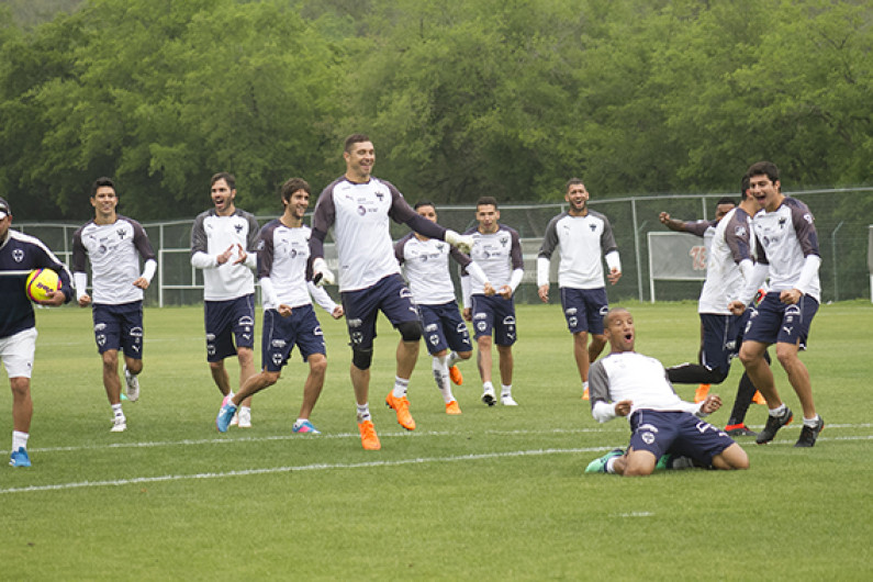 Monterrey va por triunfo ante Pumas 