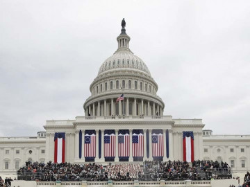 Senado de EU salva de cierre al gobierno 