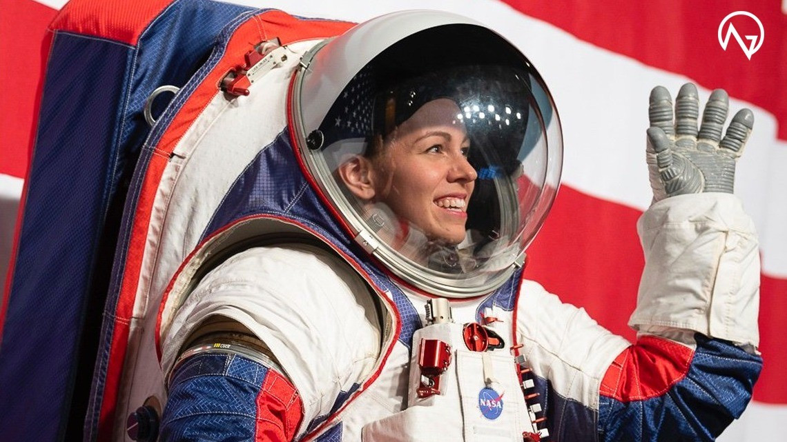 Presentan los nuevos trajes espaciales para volver a la Luna