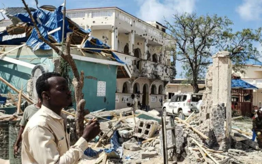Al menos 9 muertos y 47 heridos en ataque islamista contra un hotel en Somalia