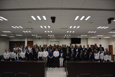 PGR entrega constancias a sus trabajadores