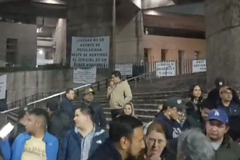 Trabajadores del PJF inician paro de labores contra la reforma judicial de AMLO