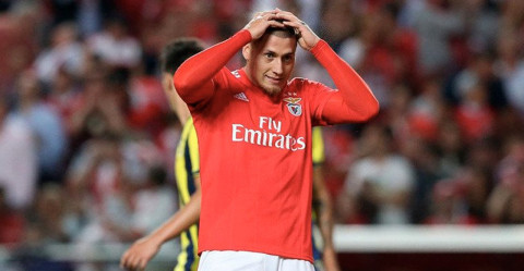 Nico Castillo no va al América