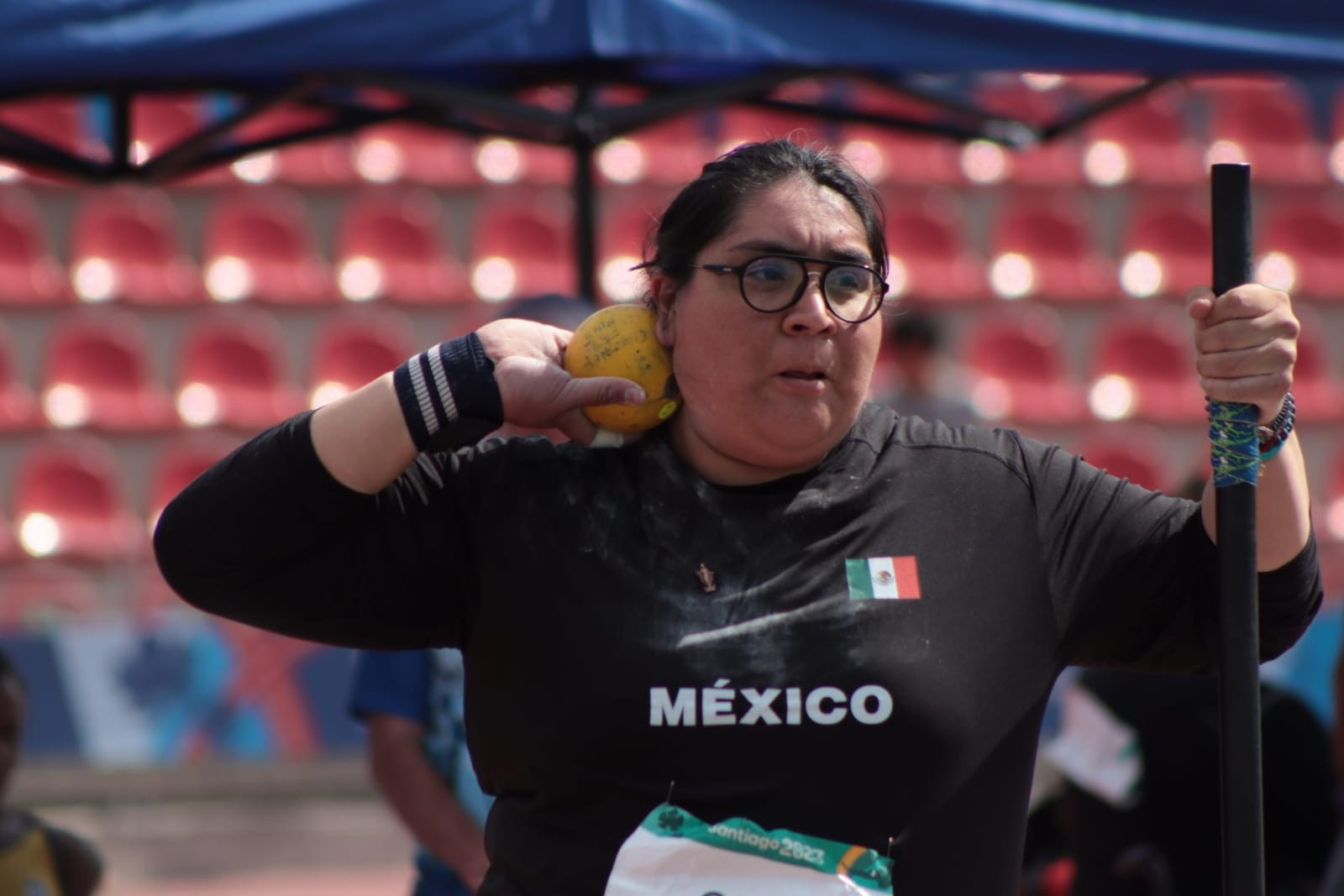 ¡Medalla de plata para Gilda Guadalupe Cota en lanzamiento de bala F33 femenil!