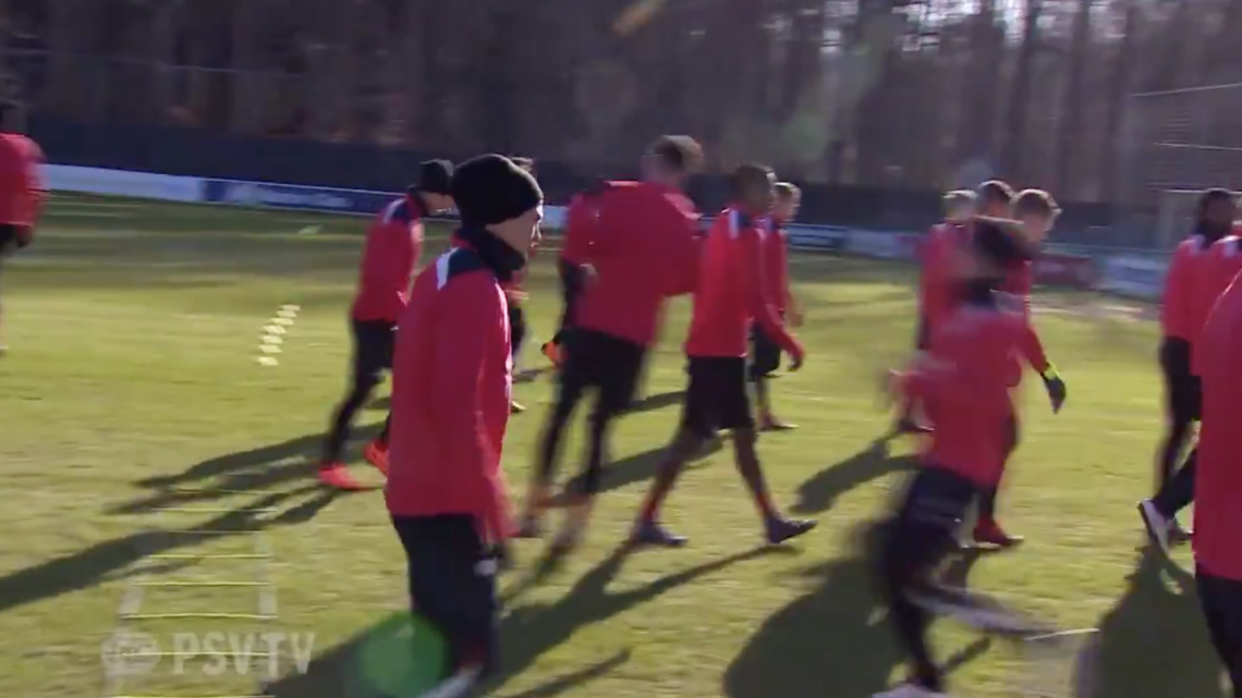 ‘Chucky’ Lozano regresó a entrenar y podrá jugar el sábado