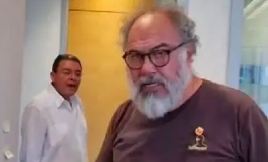 SRE releva funciones del consúl Leopoldo Michel Díaz tras pleito viral en Shanhái