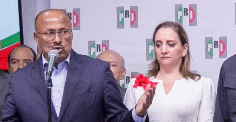 René Juárez deja dirigencia del PRI, queda Claudia Ruiz Massieu