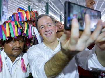 Deja de ocuparte de mí. Perderás otra vez: Meade a AMLO
