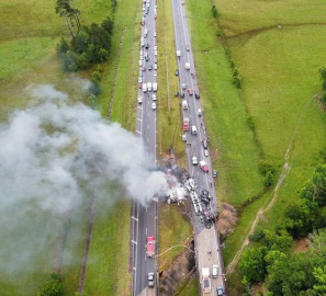 Al menos 10 muertos tras accidente vehicular en Alabama