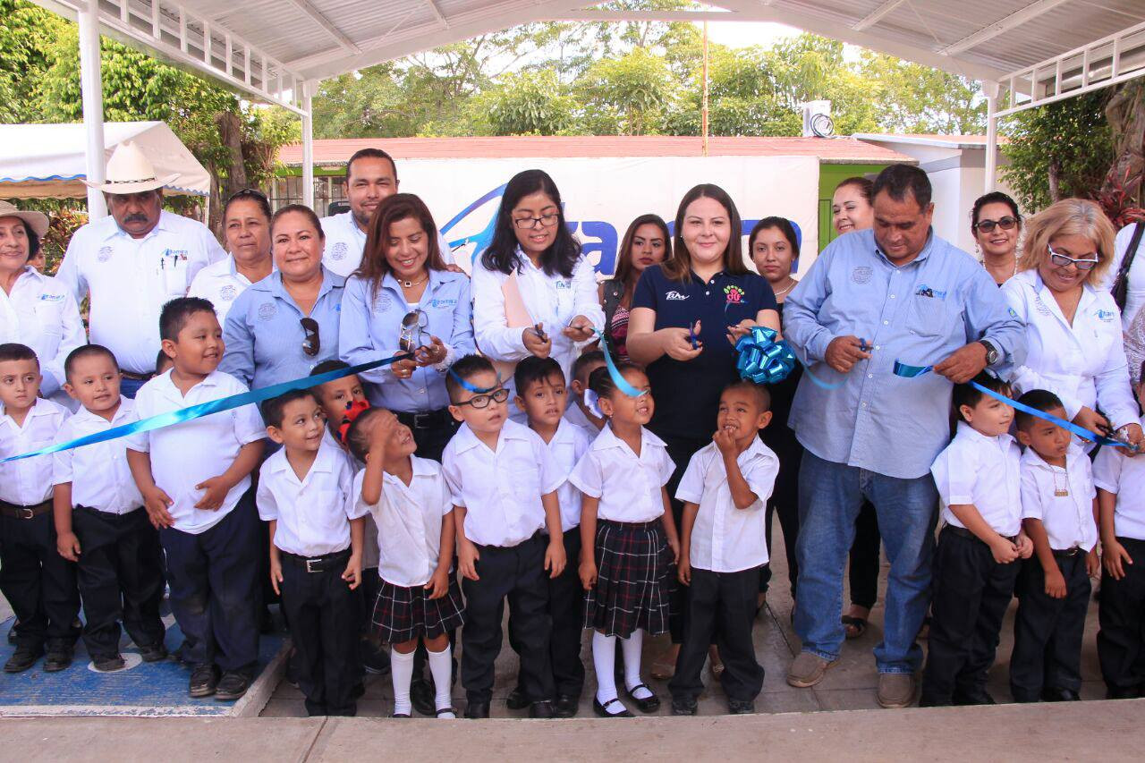 Inauguran cubierta metálica en Jardín de Niños