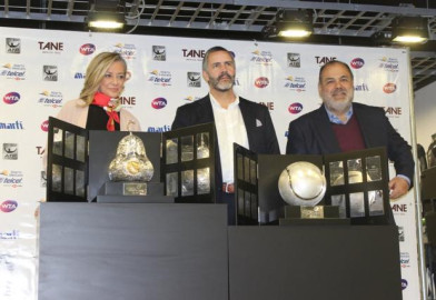 Presentan el "Guaje" y "Pelota" de plata, trofeos para Abierto Mexicano