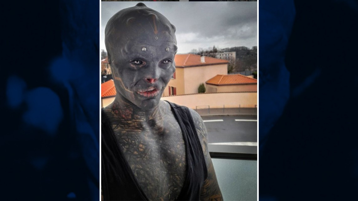¡Impresionante! Hombre modifica su rostro para verse como alienígena negro