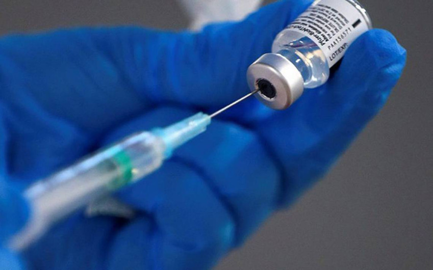 Niega Cansino que su vacuna contra el COVID-19 caduque a los 6 meses de su aplicación 