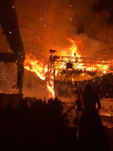 Fuego acaba con boda de ensueño