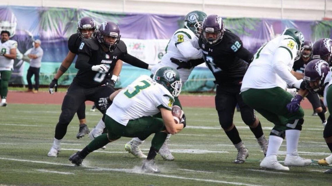 Raptors vence 21-6 a Dinos y logra boleto al Tazón México III