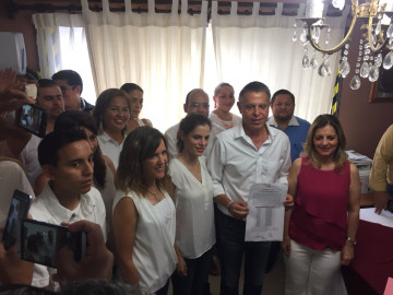 Recibe Jesús Nader Nasrrallah constancia de mayoría como alcalde electo