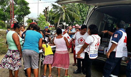 Cruz Roja mexicana manda ayuda y voluntarios a Guatemala