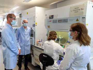 Reportan resultados positivos con vacunas para COVID-19