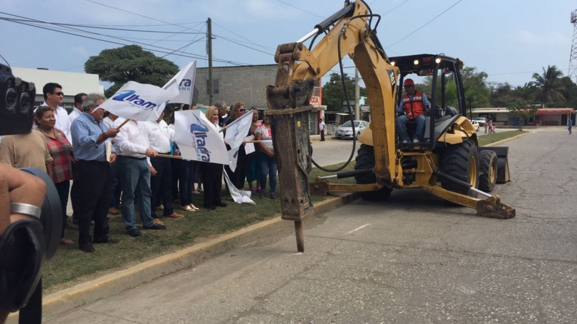 Inicia pavimentación de calles afectadas por lluvias en el 2016