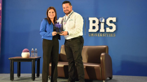 Imparte Ivett Bermea conferencia sobre "La participación de la mujer en las decisiones públicas"