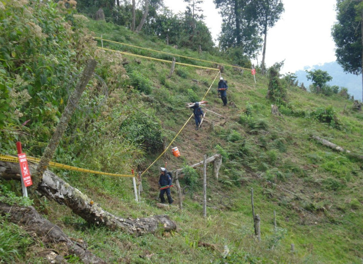 Colombia inicia retiro de minas antipersonal