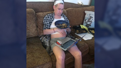 Macaulay Culkin se burla del remake de “Mi Pobre Angelito”