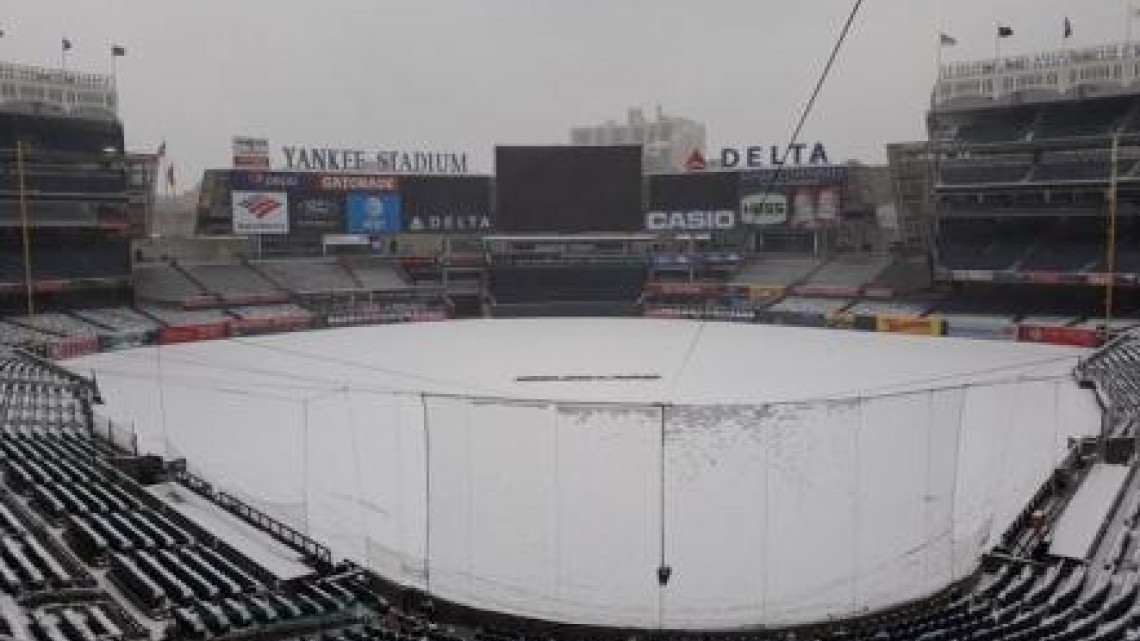 Intensa nevada cancela juego de apertura de los Yankees