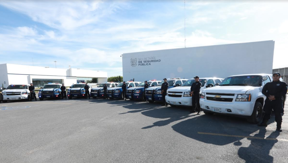 Entrega Gobernador 10 patrullas a Seguridad Pública