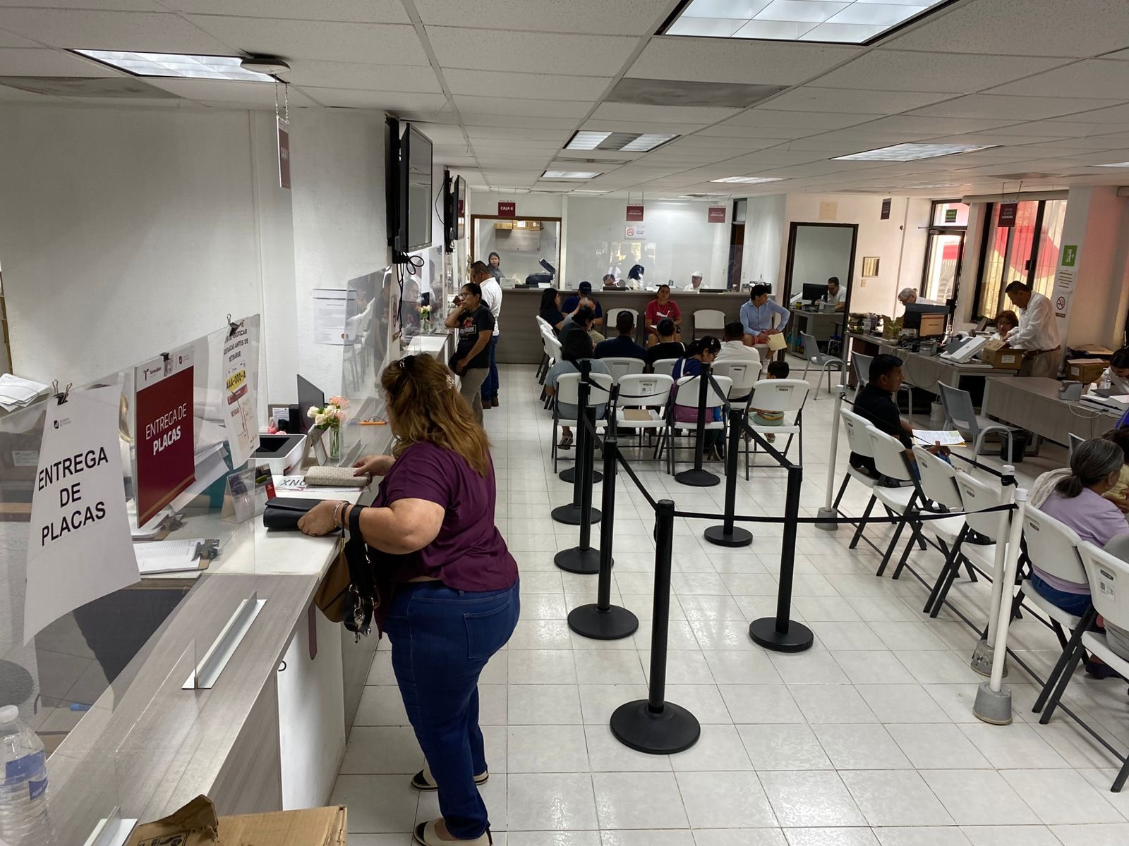 Exhortan a concluir trámites de control vehicular en línea