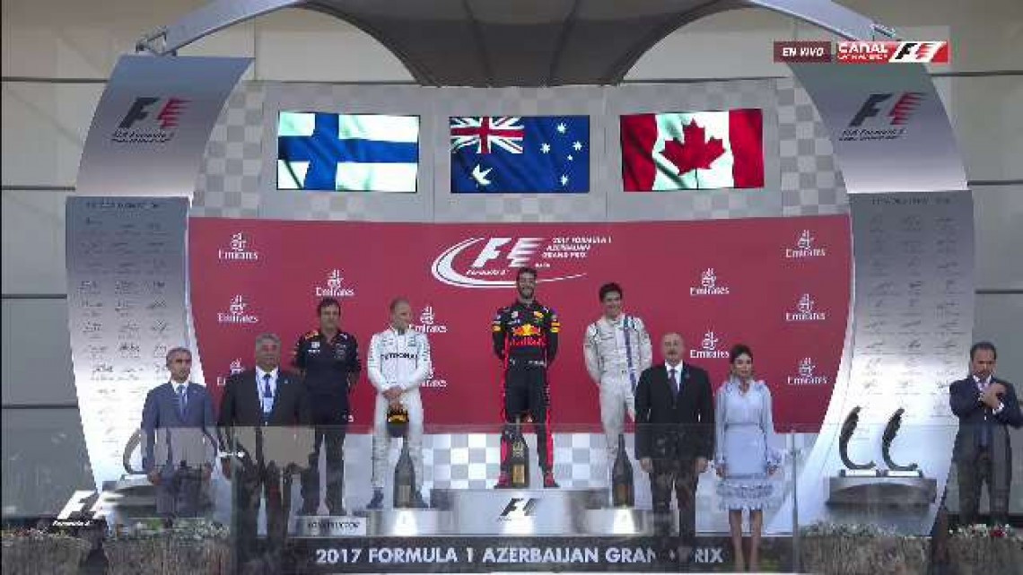 Daniel Ricciardo (Red Bull) gana el Gran Premio F1 de Azerbaiyán